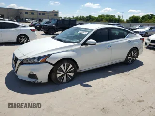 2021 Nissan Altima SV z VIN 1N4BL4DV6MN388699, wystawiony jako Copart lot #56663255 z przebiegiem 72 721 mil mil oraz Szkoda całkowita • Salvage title. Historia ofert i sprzedaży dostępna na DreamBid. Obrazek 1.