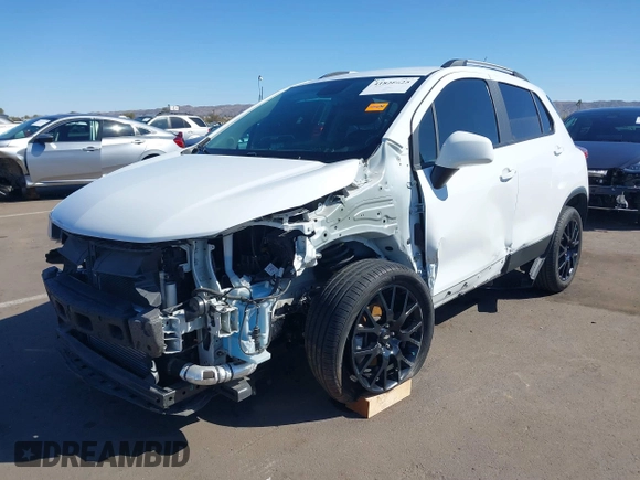 2022 Chevrolet Trax LT with VIN KL7CJLSM1NB512337, listed as a IAAI auction lot 41828625 with 40,877 mi miles. Bid and sale history available at carsss.com. Image 18.