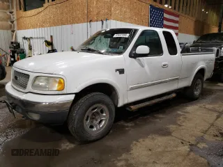 1999 Ford F-150 XL with VIN 1FTRX18LXXKA69025, listed as a Copart auction lot 52632395 with 0 mi miles and Clean Title. Bid and sale history available at carsss.com. Image 1.
