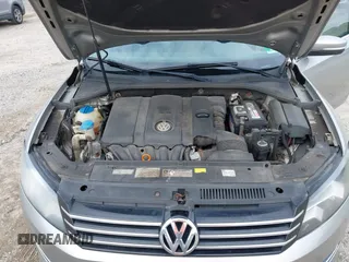 2013 Volkswagen Passat SE with VIN 1VWBP7A30DC098440, listed as a IAAI auction lot 42722686 with 305,716 mi miles and . Bid and sale history available at DreamBid. Image 10.
