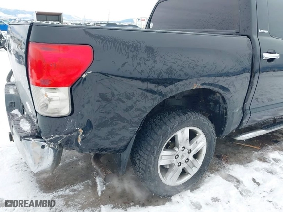 2008 Toyota Tundra 4WD Truck LTD with VIN 5TFDV58148X075302, listed as a IAAI auction lot 41489626 with 245,816 mi miles. Bid and sale history available at carsss.com. Image 6.