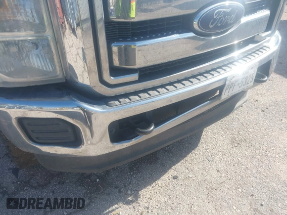 2014 Ford Super Duty F-250 SRW XL with VIN 1FT7W2B69EEB43193, listed as a IAAI auction lot 41463083 with 330,282 mi miles. Bid and sale history available at carsss.com. Image 6.