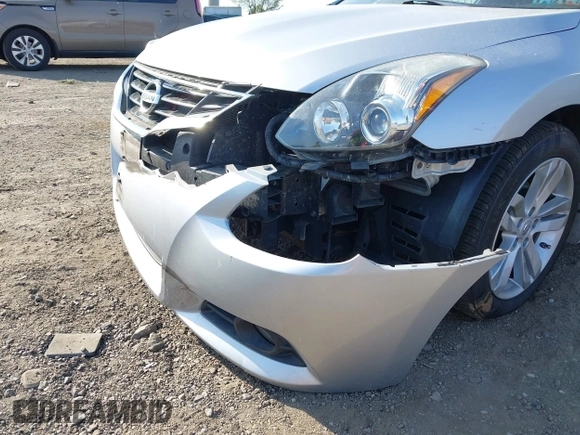 2012 Nissan Altima 2.5 S with VIN 1N4AL2EP0CC117258, listed as a IAAI auction lot 42102107 with 115,986 mi miles. Bid and sale history available at carsss.com. Image 6.