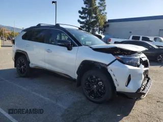 2024 Toyota RAV4 Hybrid XSE with VIN 2T3E6RFV4RW060903, listed as a Copart auction lot 49515785 with 8,637 mi miles and Salvage Title. Bid and sale history available at DreamBid. Image 4.