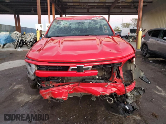 2022 Chevrolet Silverado 1500 RST with VIN 1GCUDEET3NZ516474, listed as a Copart auction lot 82578894 with 40,742 mi miles and Non Repairable. Bid and sale history available at DreamBid. Image 5.