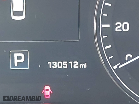 2015 Hyundai Genesis 3.8L with VIN KMHGN4JE4FU093636, listed as a IAAI auction lot 42021732 with 130,512 mi miles. Bid and sale history available at carsss.com. Image 15.