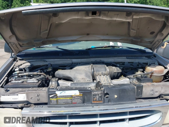 2001 Ford Econoline Passenger XL with VIN 1FMRE11L31HB54160, listed as a IAAI auction lot 42541595 with 275,169 mi miles and . Bid and sale history available at DreamBid. Image 10.