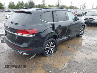 2021 Volkswagen Atlas SE z VIN 1V2DP2CA8MC524593, wystawiony jako IAAI lot #42006866 z przebiegiem 60 419 mil mil oraz . Historia ofert i sprzedaży dostępna na DreamBid. Obrazek 4.