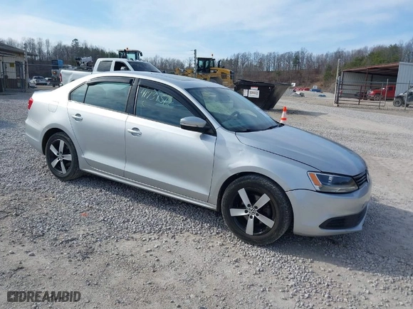 2011 Volkswagen Jetta Sedan TDI with VIN 3VWLL7AJ6BM119172, listed as a IAAI auction lot 41731512 with 130,412 mi miles. Bid and sale history available at carsss.com. Image 1.