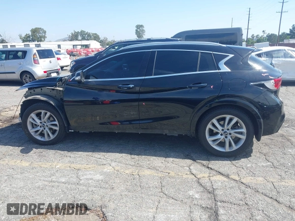 2018 Infiniti QX30 Premium with VIN SJKCH5CP9JA004522, listed as a IAAI auction lot 42277008 with 81,618 mi miles and . Bid and sale history available at DreamBid. Image 15.
