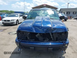 2003 Chevrolet S-10 LS with VIN 1GCCS19X038131836, listed as a IAAI auction lot 42181268 with 123,217 mi miles and . Bid and sale history available at DreamBid. Image 13.