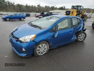 2012 Toyota Prius One z VIN JTDKDTB39C1507466, wystawiony jako Copart lot #55726175 z przebiegiem Nie podano mil oraz Szkoda całkowita • Salvage title. Historia ofert i sprzedaży dostępna na DreamBid. Obrazek 1.