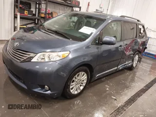 2017 Toyota Sienna XLE Auto Access Seat with VIN 5TDYZ3DC1HS837895, listed as a IAAI auction lot 41993944 with 115,771 mi miles and . Bid and sale history available at DreamBid. Image 21.