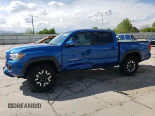 2017 Toyota Tacoma SR5 z VIN 3TMCZ5ANXHM096934, wystawiony jako Copart lot #56255075 z przebiegiem 49 171 mil mil oraz Szkoda całkowita • Salvage title. Historia ofert i sprzedaży dostępna na DreamBid. Obrazek 1.