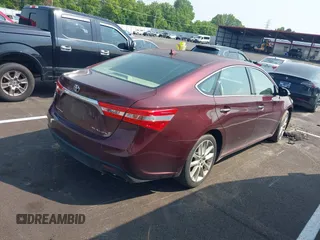 2013 Toyota Avalon XLE z VIN 4T1BK1EB6DU029564, wystawiony jako IAAI lot #42425157 z przebiegiem 228 767 mil mil oraz . Historia ofert i sprzedaży dostępna na DreamBid. Obrazek 4.