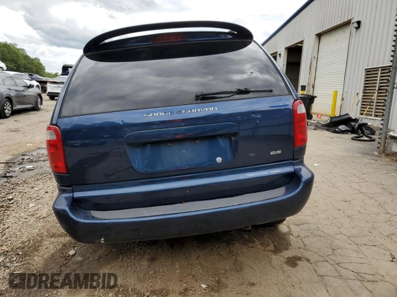 2001 Dodge Caravan ES with VIN 2B4GP54L81R411422, listed as a Copart auction lot 71964204 with 329,372 mi miles and Salvage Title. Bid and sale history available at carsss.com. Image 6.