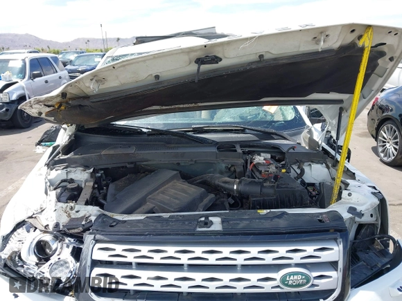 2014 Land Rover LR2 z VIN SALFR2BG4EH403437, wystawiony jako IAAI lot #42356451 z przebiegiem 95 197 mil mil oraz . Historia ofert i sprzedaży dostępna na DreamBid. Obrazek 10.
