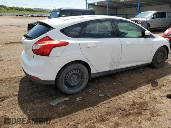 2012 Ford Focus SE z VIN 1FAHP3K29CL279682, wystawiony jako Copart lot #58577755 z przebiegiem 166 768 mil mil oraz Tytuł czysty. Historia ofert i sprzedaży dostępna na DreamBid. Obrazek 3.