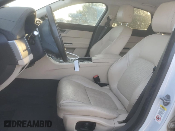 2017 Jaguar XF 20d Prestige with VIN SAJBE4BN3HCY46435, listed as a Copart auction lot 87249004 with 85,378 mi miles and Salvage Title. Bid and sale history available at carsss.com. Image 7.