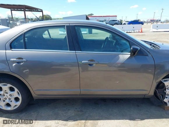 2011 Ford Fusion SE with VIN 3FAHP0HA8BR301894, listed as a IAAI auction lot 41804881 with 150,504 mi miles. Bid and sale history available at carsss.com. Image 14.