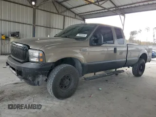 2002 Ford Super Duty F-250 XL with VIN 1FTNX21S12ED25758, listed as a Copart auction lot 79005054 with 157,298 mi miles and Salvage Title. Bid and sale history available at carsss.com. Image 1.