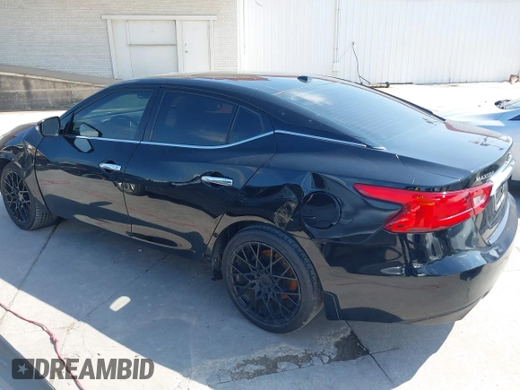 2017 Nissan Maxima SV z VIN 1N4AA6AP5HC399438, wystawiony jako IAAI lot #42436750 z przebiegiem 82 832 mil mil oraz . Historia ofert i sprzedaży dostępna na DreamBid. Obrazek 14.