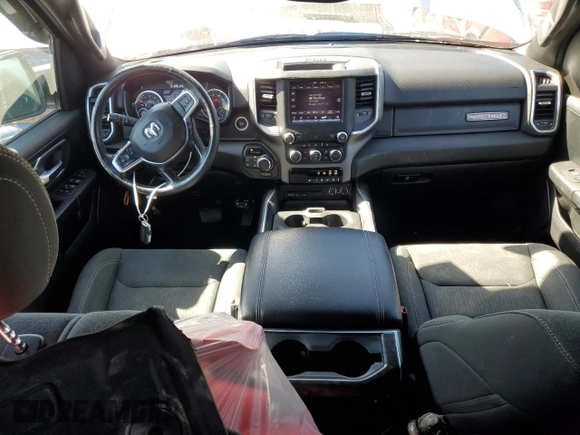 2019 Ram 1500 Big Horn z VIN 1C6SRFFT0KN765743, wystawiony jako Copart lot #46337635 z przebiegiem 77 506 mil mil oraz Szkoda całkowita • Salvage title. Historia ofert i sprzedaży dostępna na DreamBid. Obrazek 8.