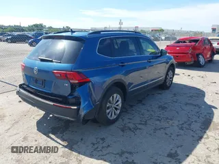 2018 Volkswagen Tiguan SEL z VIN 3VV3B7AX2JM155306, wystawiony jako IAAI lot #42457735 z przebiegiem 48 061 mil mil oraz . Historia ofert i sprzedaży dostępna na DreamBid. Obrazek 4.