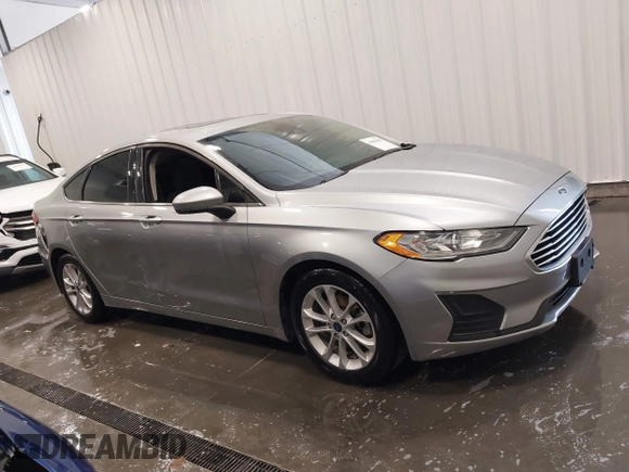 2020 Ford Fusion SE with VIN 3FA6P0HD3LR202029, listed as a IAAI auction lot 41655305 with 110,229 mi miles. Bid and sale history available at carsss.com. Image 13.