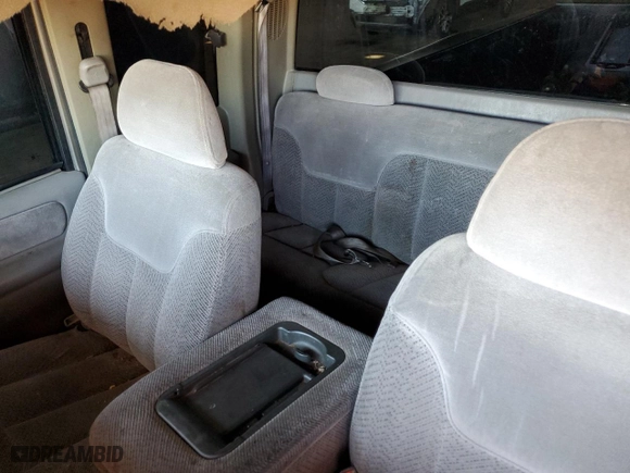 1998 GMC Sierra 1500 with VIN 2GTEC19R2W1558384, listed as a Copart auction lot 84510914 with 140,032 mi miles and Salvage Title. Bid and sale history available at carsss.com. Image 10.