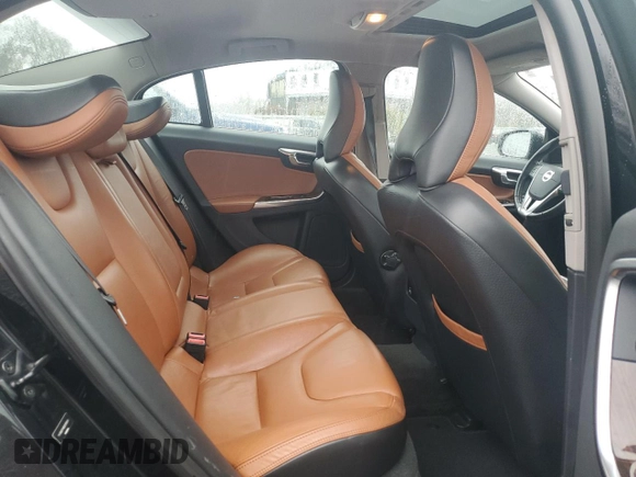 2011 Volvo S60 z VIN YV1902FH6B2018343, wystawiony jako Copart lot #51508105 z przebiegiem 123 325 mil mil oraz Czysty tytuł • Clean title. Historia ofert i sprzedaży dostępna na DreamBid. Obrazek 10.