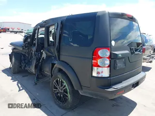 2011 Land Rover LR4 HSE with VIN SALAG2D48BA571623, listed as a IAAI auction lot 40124664 with 158,504 mi miles and . Bid and sale history available at DreamBid. Image 3.