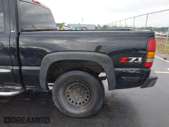 2006 GMC Sierra 1500 SLT with VIN 2GTEK13T561232618, listed as a IAAI auction lot 42086899 with 310,473 mi miles and . Bid and sale history available at carsss.com. Image 16.