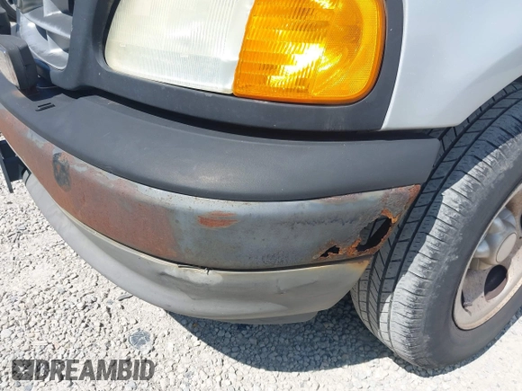 2004 Ford F-150 XL z VIN 2FTRF17264CA20660, wystawiony jako IAAI lot #42698678 z przebiegiem Nie podano mil oraz . Historia ofert i sprzedaży dostępna na DreamBid. Obrazek 13.