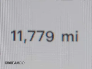 2023 Tesla Model Y Long Range z VIN 7SAYGDEE2PF885116, wystawiony jako IAAI lot #40091902 z przebiegiem 11 779 mil mil oraz . Historia ofert i sprzedaży dostępna na DreamBid. Obrazek 15.
