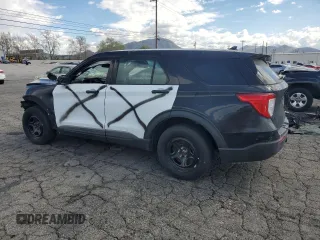 2020 Ford Police Interceptor Utility z VIN 1FM5K8AW9LGB43845, wystawiony jako Copart lot #48149205 z przebiegiem Nie podano mil oraz Czysty tytuł • Clean title. Historia ofert i sprzedaży dostępna na DreamBid. Obrazek 2.