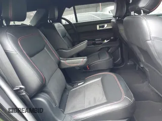 2023 Ford Explorer ST-Line z VIN 1FMSK7KH4PGA88739, wystawiony jako IAAI lot #42032609 z przebiegiem 41 818 mil mil oraz . Historia ofert i sprzedaży dostępna na DreamBid. Obrazek 8.