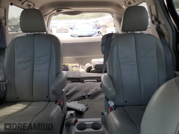 2011 Toyota Sienna XLE AAS с VIN 5TDYK3DCXBS040850, выставлен на аукционе Copart как лот 62155435 с пробегом 220 599 миль миль и Списание • Salvage title. История ставок и продаж доступна на DreamBid. Изображение 10.