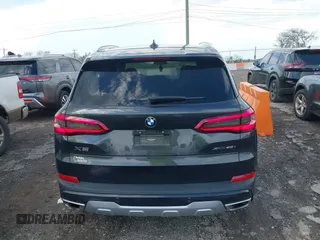 2020 BMW X5 xDrive40i with VIN 5UXCR6C08L9B56211, listed as a IAAI auction lot 41967486 with 51,973 mi miles. Bid and sale history available at carsss.com. Image 17.