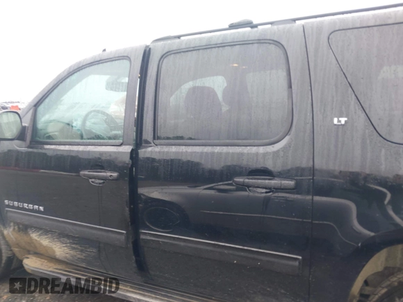 2014 Chevrolet Suburban LT with VIN 1GNSCJE06ER233762, listed as a IAAI auction lot 41515686 with 125,442 mi miles. Bid and sale history available at carsss.com. Image 14.