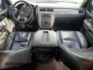 2011 Chevrolet Avalanche LT z VIN 3GNTKFE31BG213283, wystawiony jako Copart lot #48670295 z przebiegiem 142 371 mil mil oraz Szkoda całkowita • Salvage title. Historia ofert i sprzedaży dostępna na DreamBid. Obrazek 8.