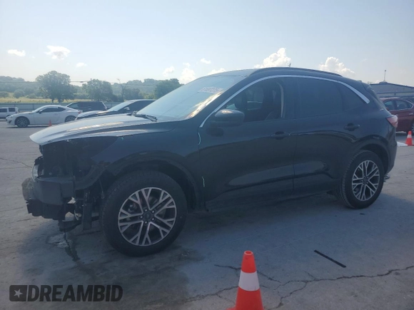 2020 Ford Escape SEL with VIN 1FMCU9H66LUB77448, listed as a Copart auction lot 61697275 with 70,997 mi miles and Salvage title. Bid and sale history available at DreamBid. Image 1.