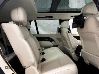 2023 Land Rover Range Rover with VIN SALK1BE77PA033825, listed as a Copart auction lot 56371645 with 16,581 mi miles and Clean Title. Bid and sale history available at DreamBid. Image 6.