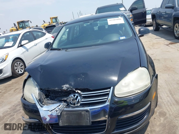 2009 Volkswagen Jetta SE with VIN 3VWRM71K59M137348, listed as a IAAI auction lot 42285086 with 120,645 mi miles and . Bid and sale history available at DreamBid. Image 12.
