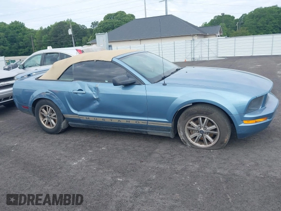 2005 Ford Mustang Deluxe with VIN 1ZVHT84N355253948, listed as a IAAI auction lot 42184141 with 182,119 mi miles and . Bid and sale history available at DreamBid. Image 13.