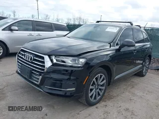 2017 Audi Q7 Premium Plus with VIN WA1LAAF7XHD008027, listed as a IAAI auction lot 41930270 with 128,713 mi miles. Bid and sale history available at carsss.com. Image 17.