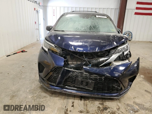 2024 Toyota Sienna XSE z VIN 5TDDSKFC2RS117341, wystawiony jako Copart lot #46500865 z przebiegiem 14 637 mil mil oraz Szkoda całkowita • Salvage title. Historia ofert i sprzedaży dostępna na DreamBid. Obrazek 5.
