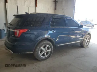 2016 Ford Explorer XLT with VIN 1FM5K8DHXGGB60687, listed as a Copart auction lot 46082305 with 124,721 mi miles and Salvage Title. Bid and sale history available at carsss.com. Image 3.