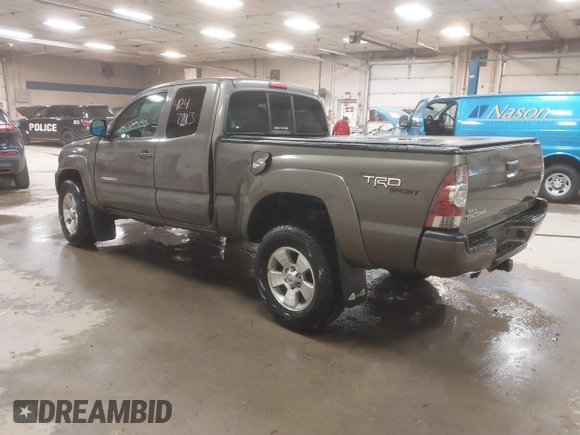 2013 Toyota Tacoma with VIN 5TFUU4EN3DX055489, listed as a IAAI auction lot 41247213 with 58,570 mi miles and . Bid and sale history available at DreamBid. Image 3.