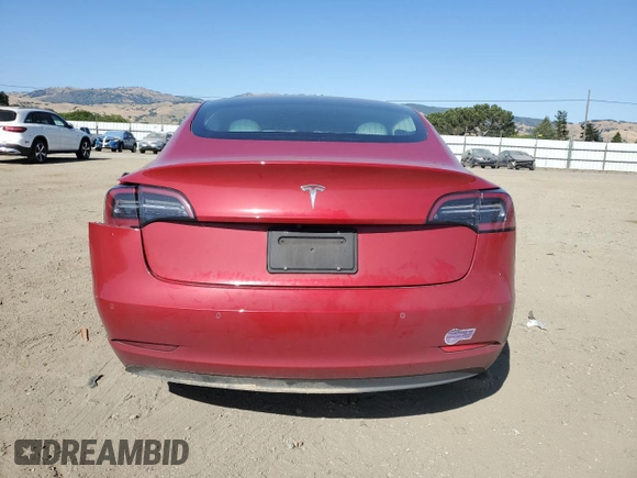 2019 Tesla Model 3 Mid Range z VIN 5YJ3E1EA3KF312453, wystawiony jako Copart lot #57841605 z przebiegiem 77 366 mil mil oraz Szkoda całkowita • Salvage title. Historia ofert i sprzedaży dostępna na DreamBid. Obrazek 6.